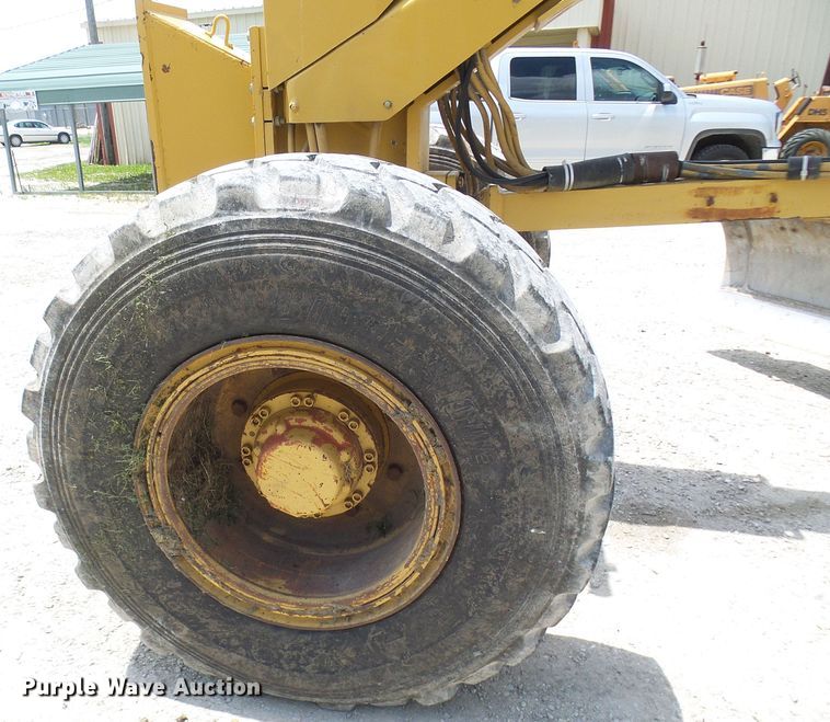 image for item DM3018 1998 Caterpillar 143H  VHP motor grader