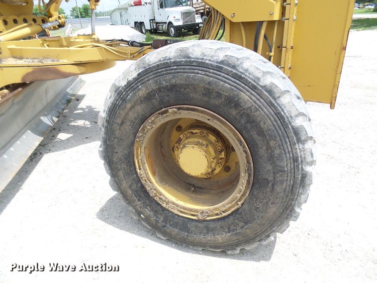 image for item DM3018 1998 Caterpillar 143H  VHP motor grader