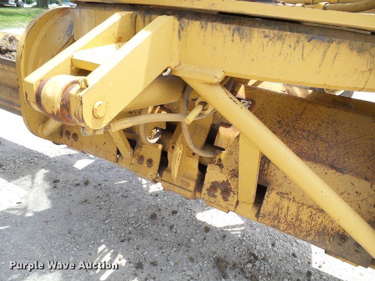 image for item DM3018 1998 Caterpillar 143H  VHP motor grader