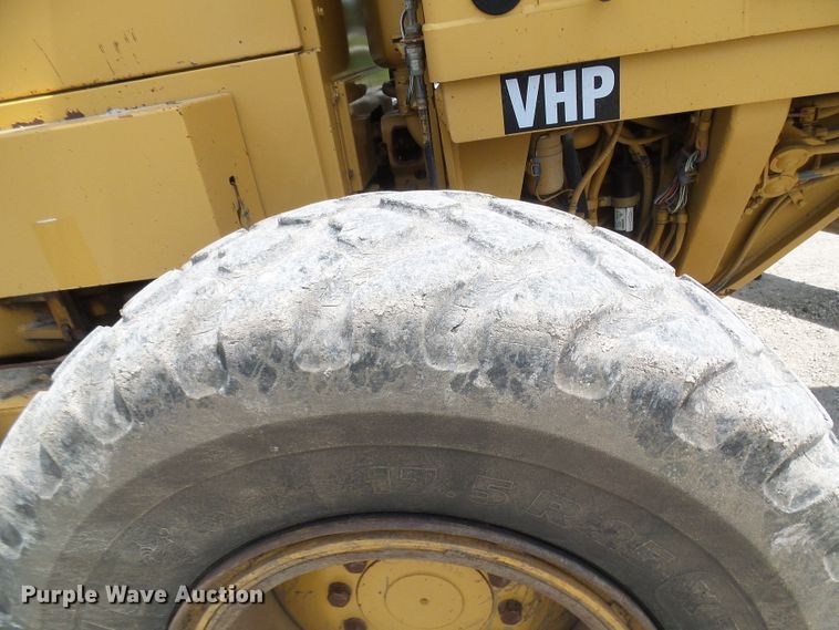 image for item DM3018 1998 Caterpillar 143H  VHP motor grader