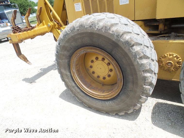 image for item DM3018 1998 Caterpillar 143H  VHP motor grader