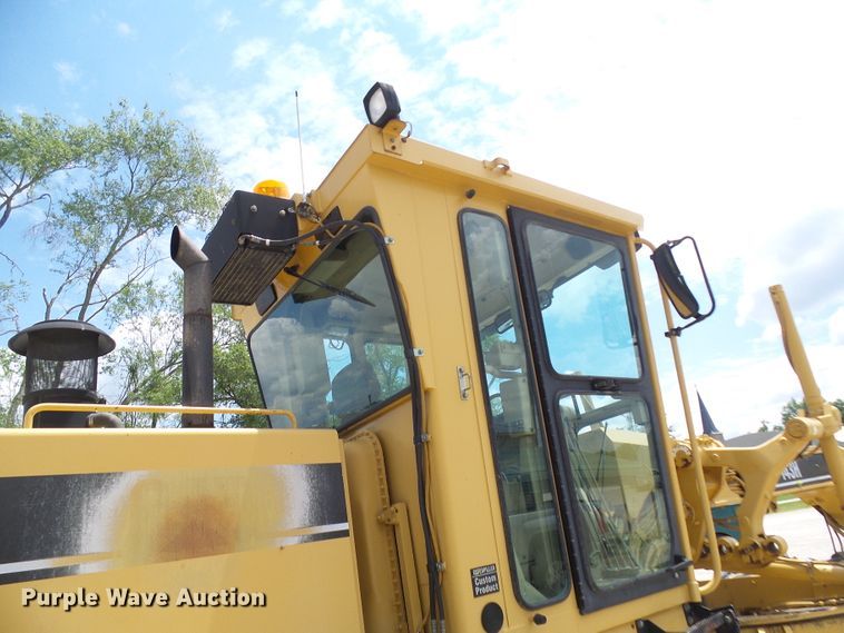 image for item DM3018 1998 Caterpillar 143H  VHP motor grader