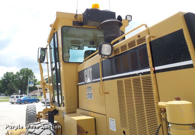 image for item DM3018 1998 Caterpillar 143H  VHP motor grader