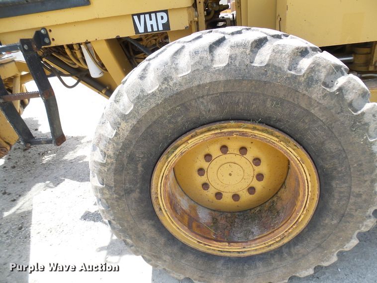 image for item DM3018 1998 Caterpillar 143H  VHP motor grader