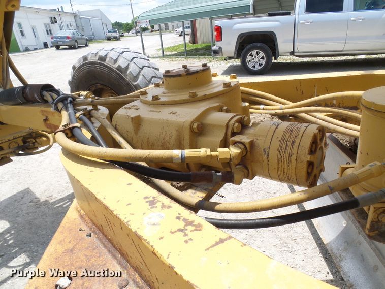 image for item DM3018 1998 Caterpillar 143H  VHP motor grader