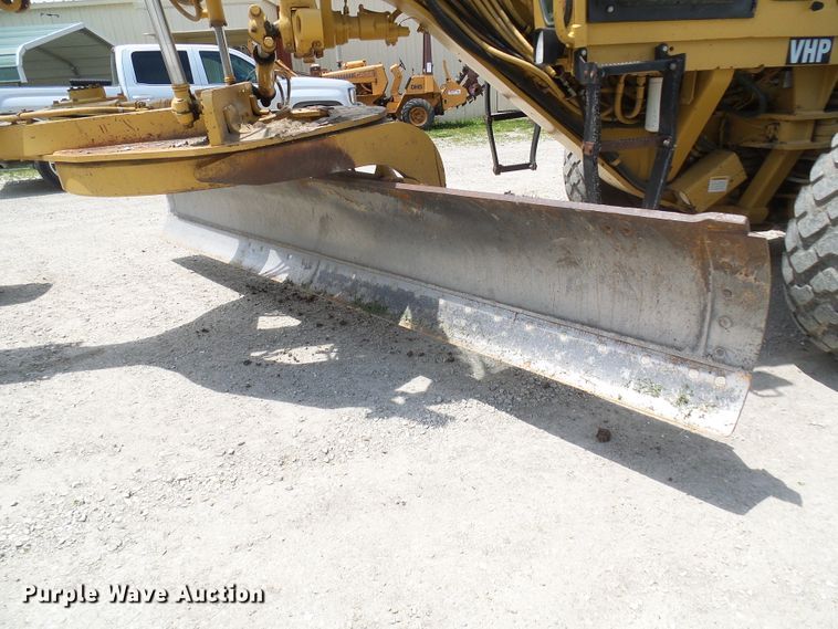 image for item DM3018 1998 Caterpillar 143H  VHP motor grader