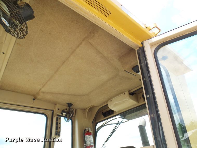 image for item DM3018 1998 Caterpillar 143H  VHP motor grader