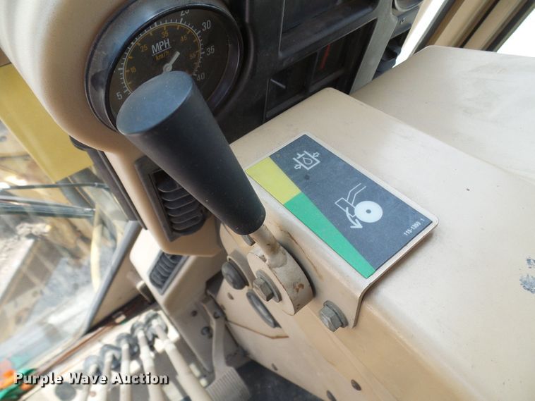 image for item DM3018 1998 Caterpillar 143H  VHP motor grader