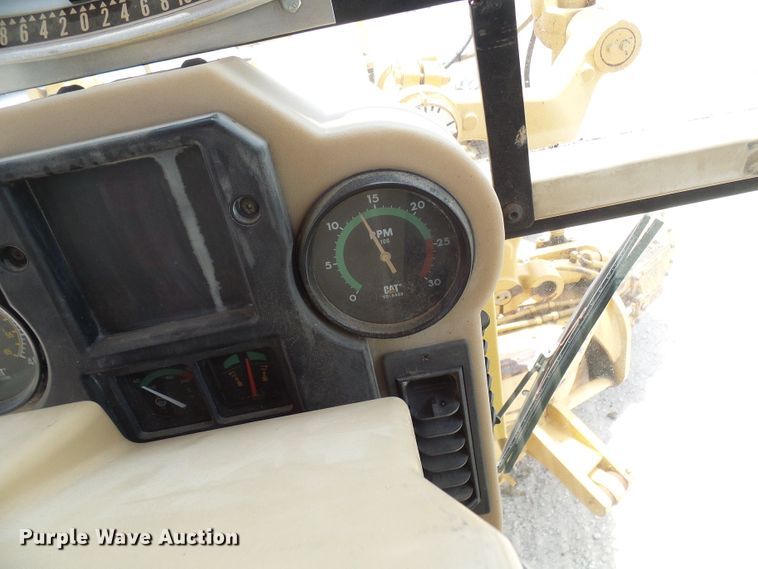 image for item DM3018 1998 Caterpillar 143H  VHP motor grader