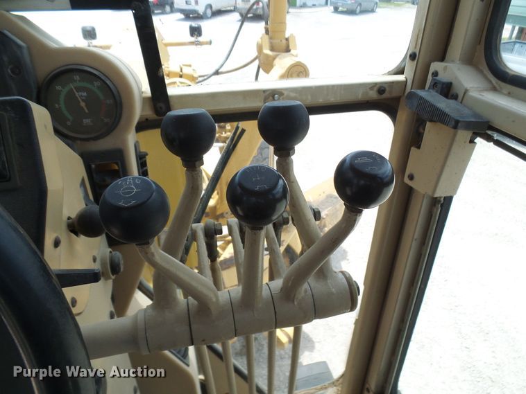 image for item DM3018 1998 Caterpillar 143H  VHP motor grader