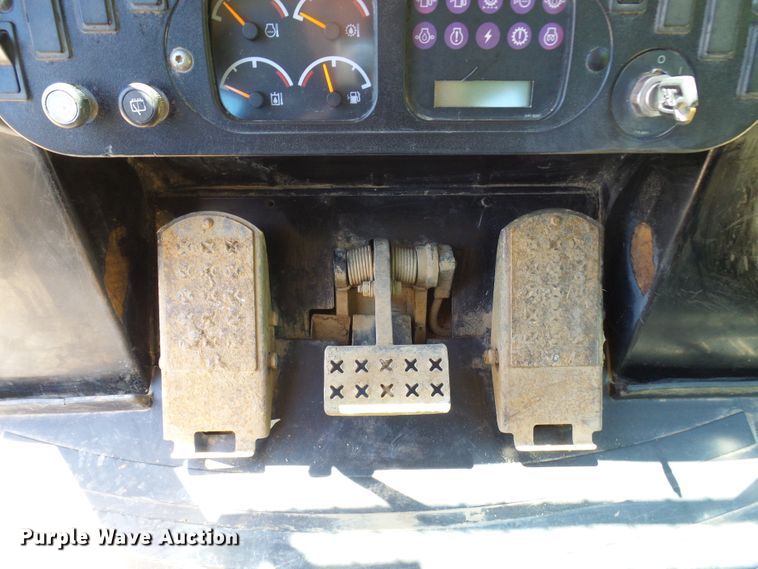 image for item DM3022 2005 Caterpillar 963C  track loader