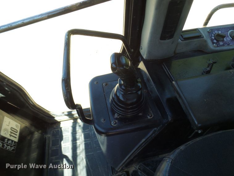 image for item DM3022 2005 Caterpillar 963C  track loader