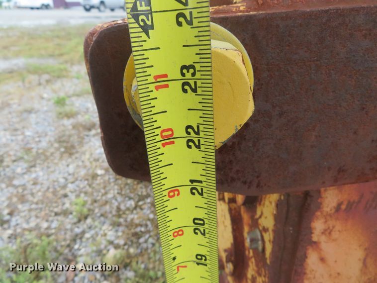 image for item DN5914 Hyster W8K winch