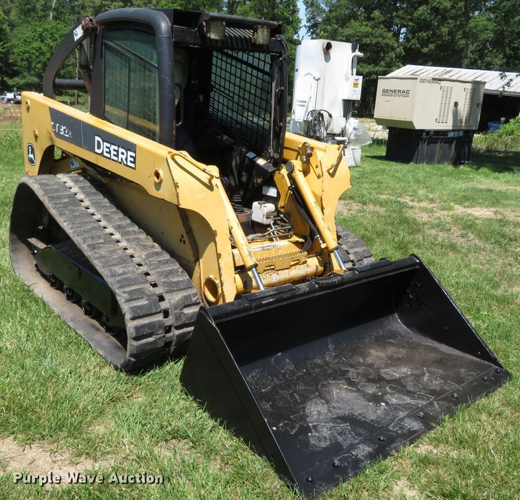 image for item DN5924 2006 John Deere CT322  tracked skid steer loader