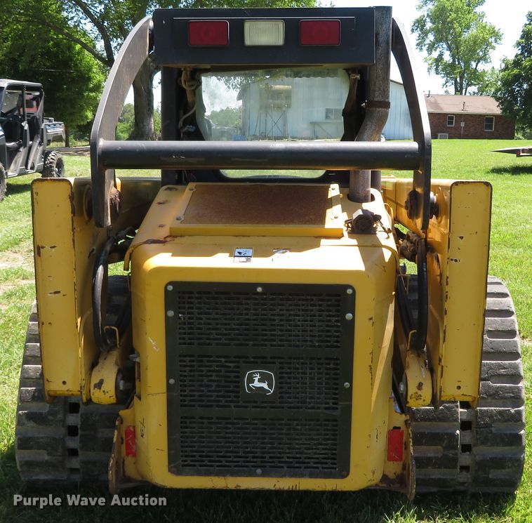 image for item DN5924 2006 John Deere CT322  tracked skid steer loader
