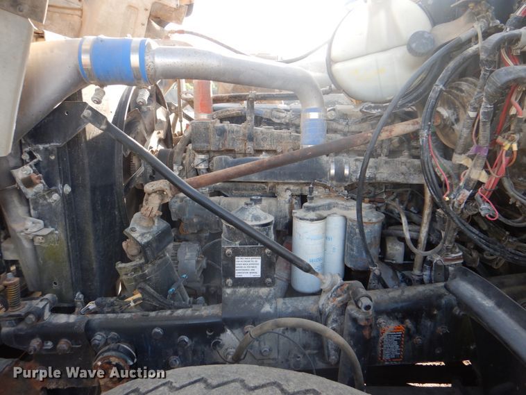 image for item ES9670 2000 Mack RD690S  ready mix truck