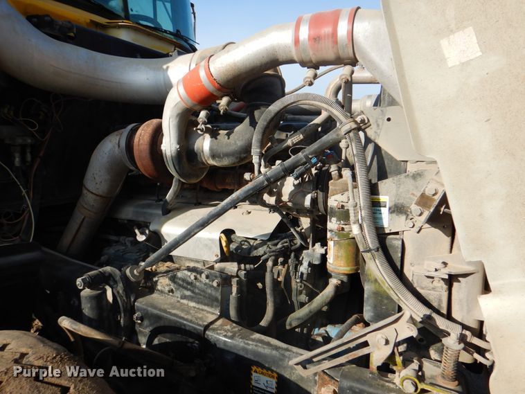 image for item ES9670 2000 Mack RD690S  ready mix truck