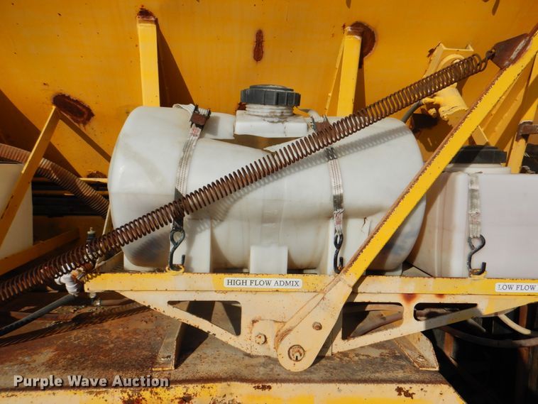 image for item ES9670 2000 Mack RD690S  ready mix truck