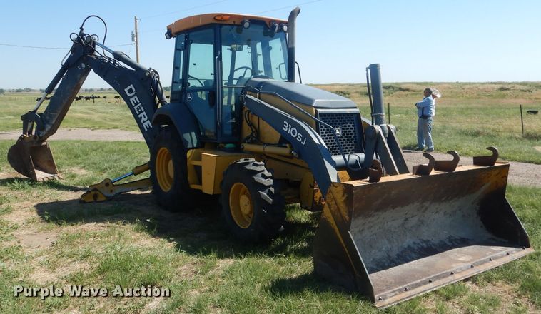 image for item FI9119 2011 John Deere 310SJ  backhoe