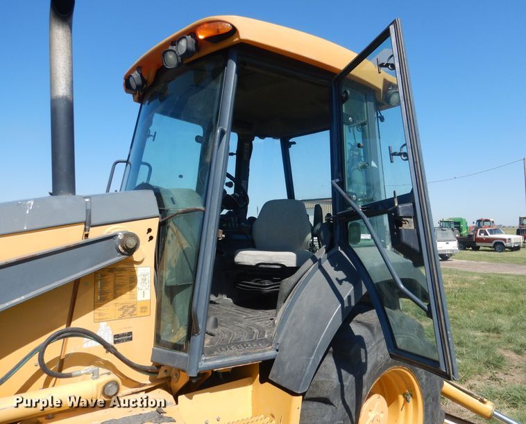 image for item FI9119 2011 John Deere 310SJ  backhoe