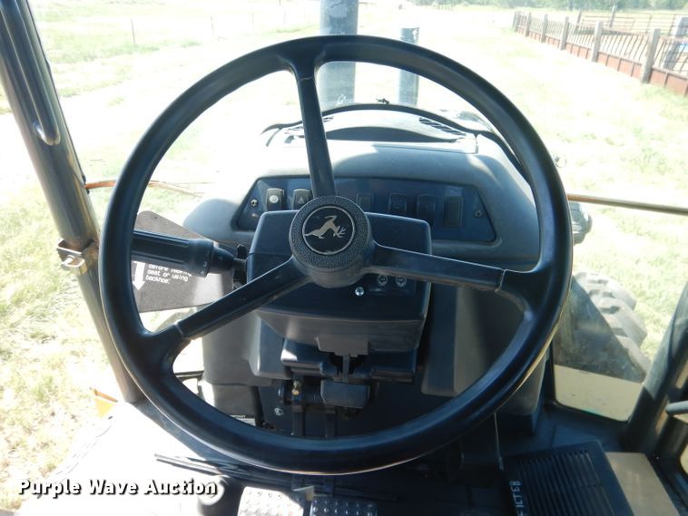 image for item FI9119 2011 John Deere 310SJ  backhoe