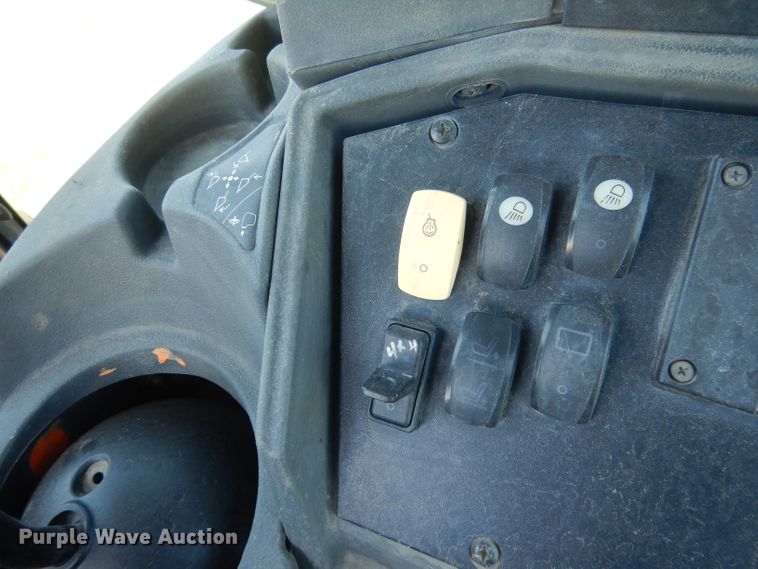 image for item FI9119 2011 John Deere 310SJ  backhoe