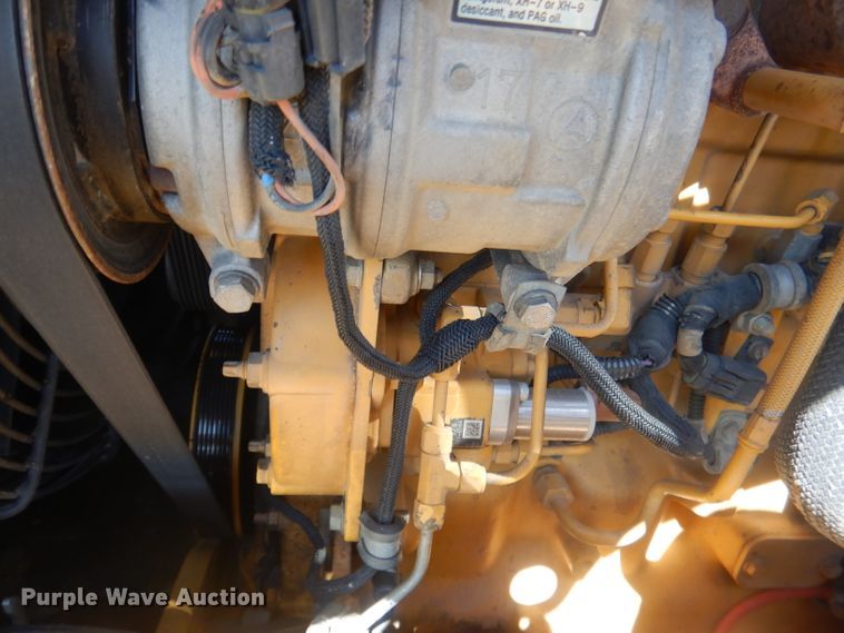 image for item FI9119 2011 John Deere 310SJ  backhoe