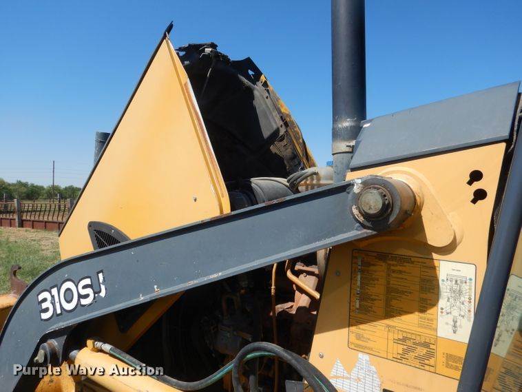image for item FI9119 2011 John Deere 310SJ  backhoe
