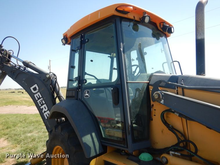 image for item FI9119 2011 John Deere 310SJ  backhoe