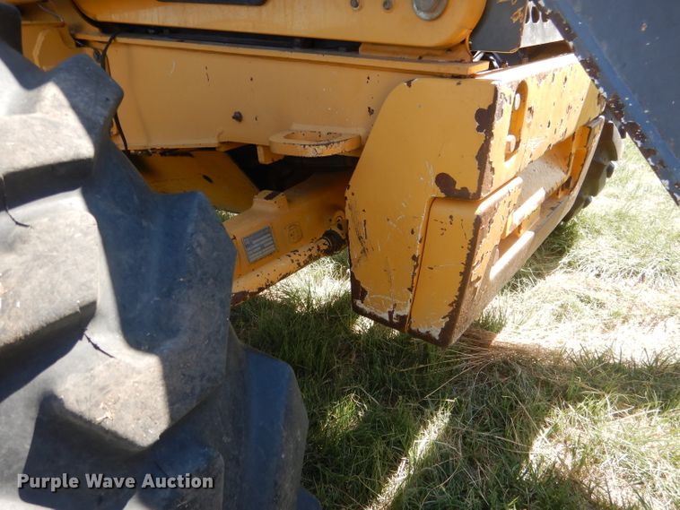 image for item FI9119 2011 John Deere 310SJ  backhoe