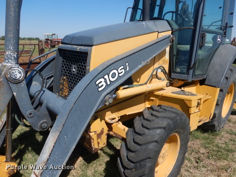 image for item FI9119 2011 John Deere 310SJ  backhoe