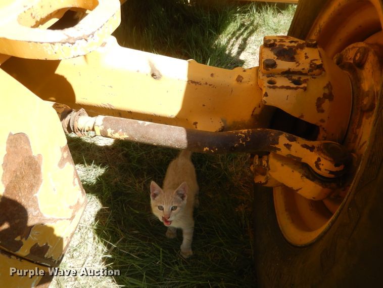 image for item FI9119 2011 John Deere 310SJ  backhoe