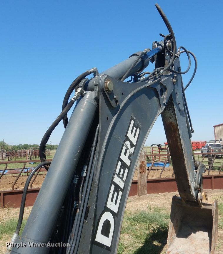 image for item FI9119 2011 John Deere 310SJ  backhoe