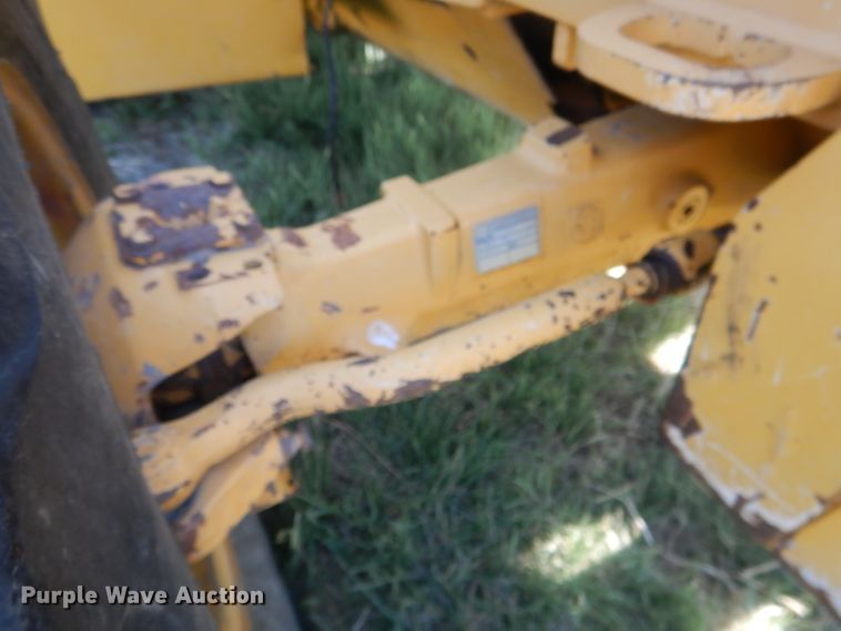 image for item FI9119 2011 John Deere 310SJ  backhoe