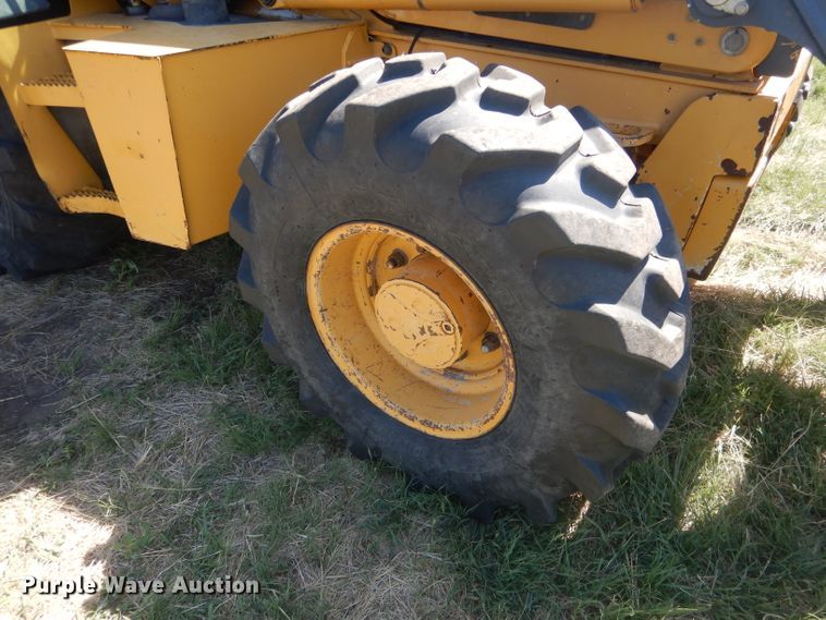 image for item FI9119 2011 John Deere 310SJ  backhoe