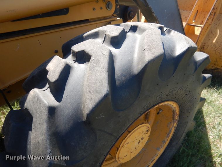 image for item FI9119 2011 John Deere 310SJ  backhoe