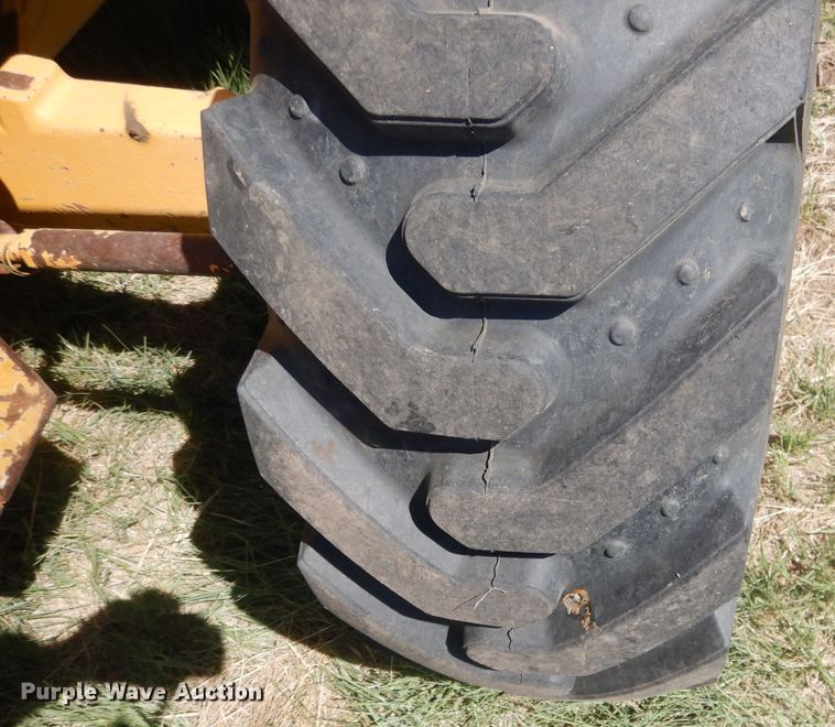 image for item FI9119 2011 John Deere 310SJ  backhoe