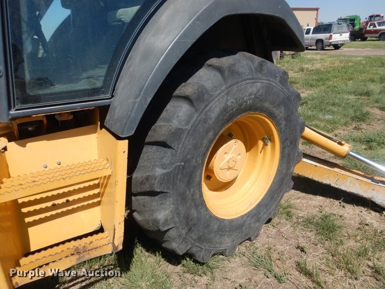 image for item FI9119 2011 John Deere 310SJ  backhoe