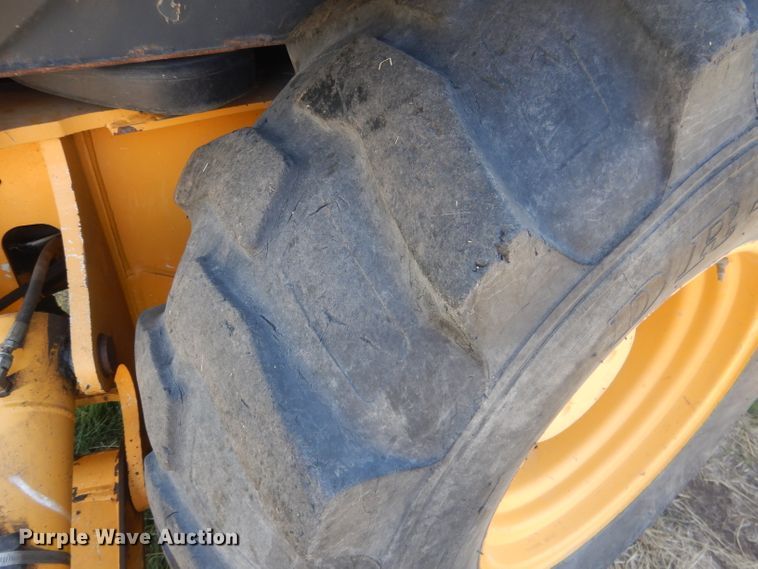 image for item FI9119 2011 John Deere 310SJ  backhoe