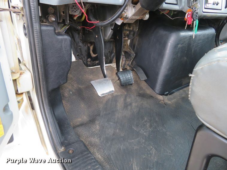 image for item FP9289 2004 International 4300  water truck