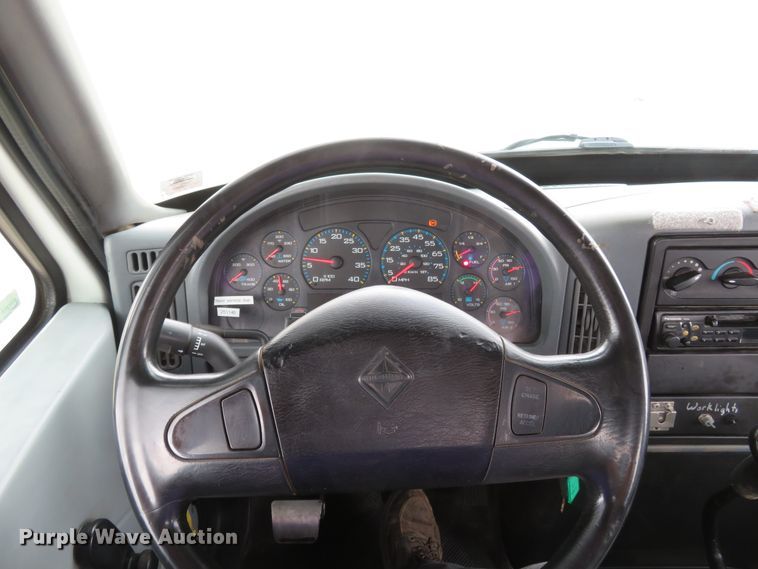 image for item FP9289 2004 International 4300  water truck