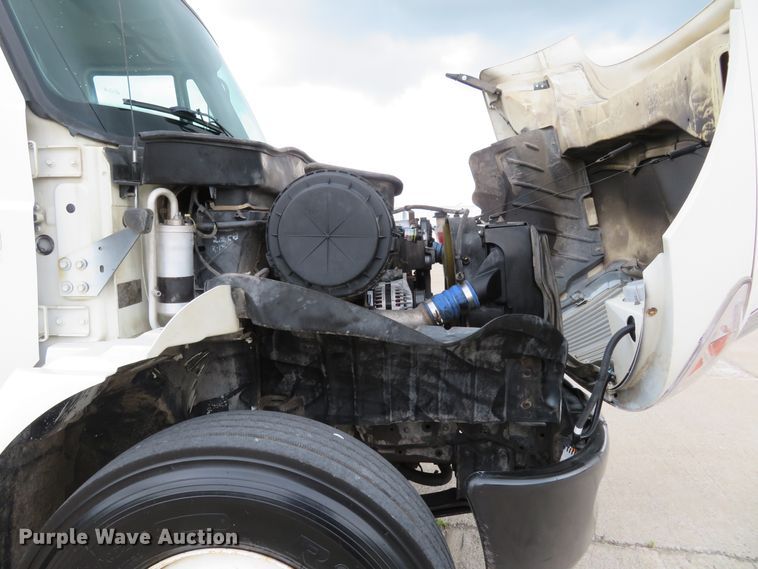 image for item FP9289 2004 International 4300  water truck