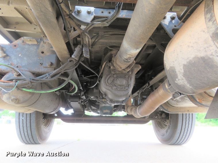 image for item FP9289 2004 International 4300  water truck