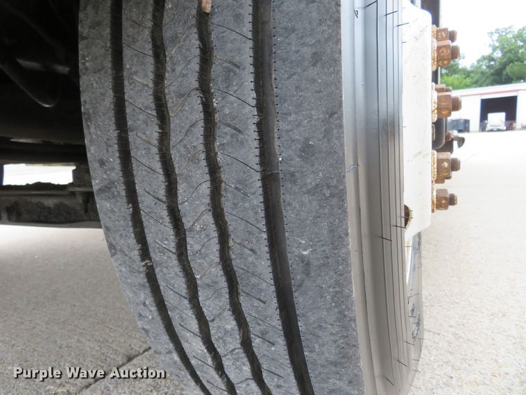 image for item FP9289 2004 International 4300  water truck