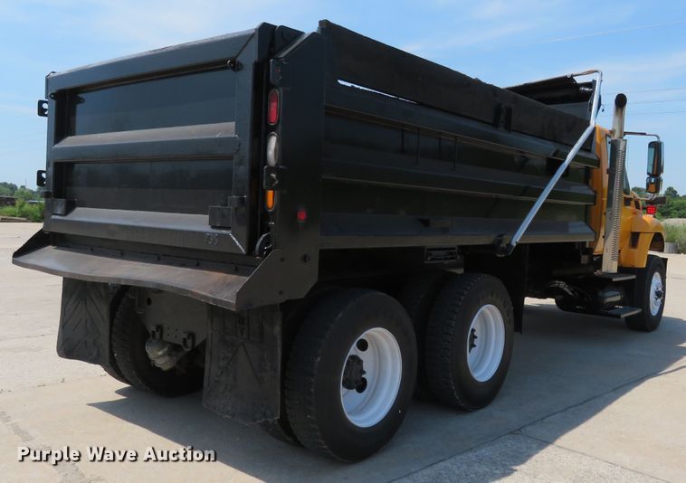 image for item FP9299 2009 International 7400 WorkStar  dump truck