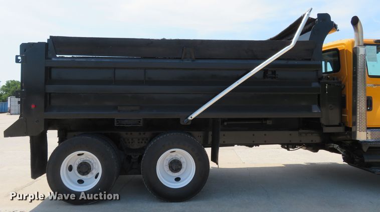image for item FP9299 2009 International 7400 WorkStar  dump truck