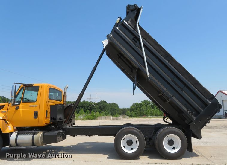 image for item FP9299 2009 International 7400 WorkStar  dump truck
