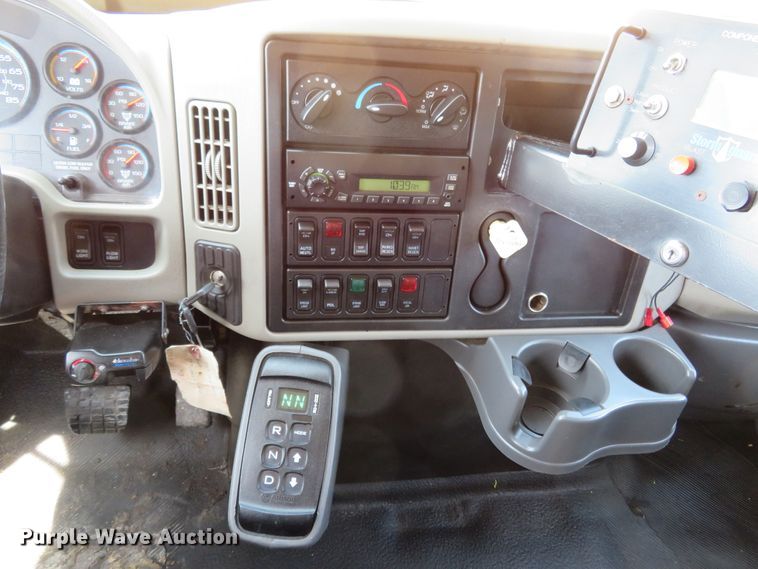 image for item FP9299 2009 International 7400 WorkStar  dump truck