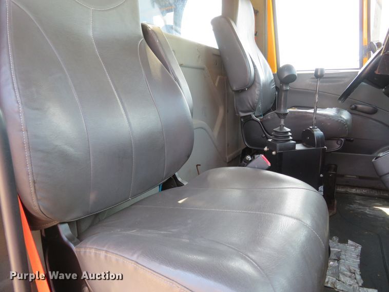 image for item FP9299 2009 International 7400 WorkStar  dump truck