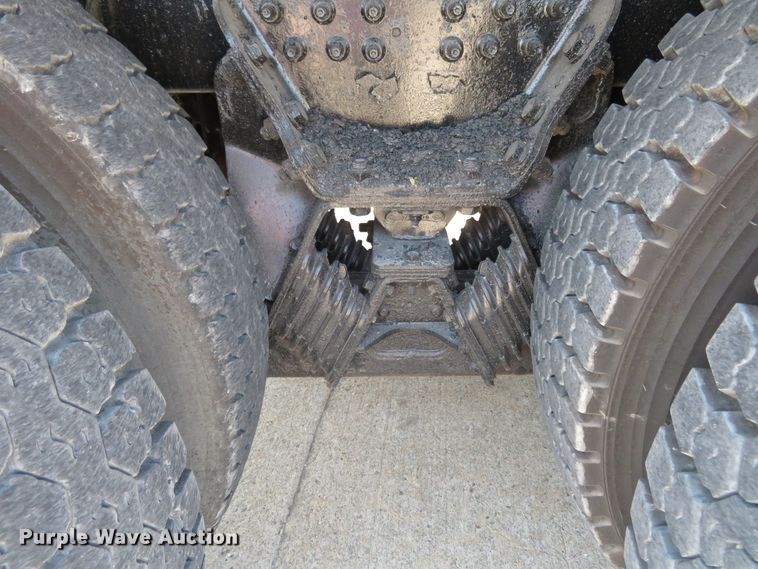 image for item FP9299 2009 International 7400 WorkStar  dump truck